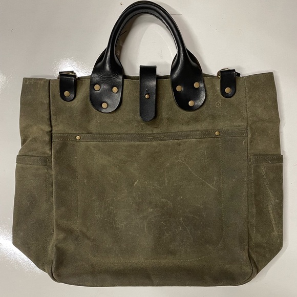 Winter Session Garrison Waxed Canvas Tote Bag with Black Leather Handles & Strap - Picture 6 of 6